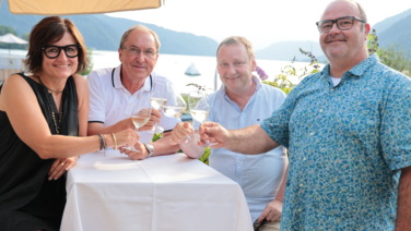 Die Gastgeber:   Barbara Kuttnig, Volkmar Fussi, Kurt Wolf und Stiftsschmiede-Chef Gerhard Satran.