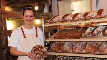 Veronika Dörfler hat im Mai 2023 ihre Bäckerei „Hefehaus“ eröffnet.