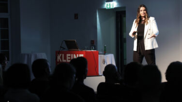 Sandra Preiß, Expertin für Neurokommunikation, sprach bei der Fachgruppentagung der Werber.