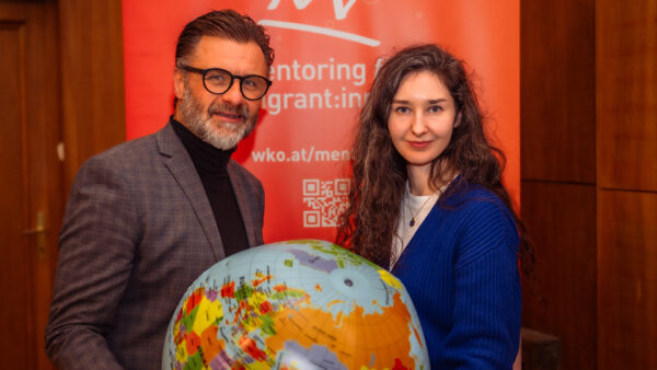 Mentoring für Migranten_Mario Schönherr mit Elizaveta Kniazeva