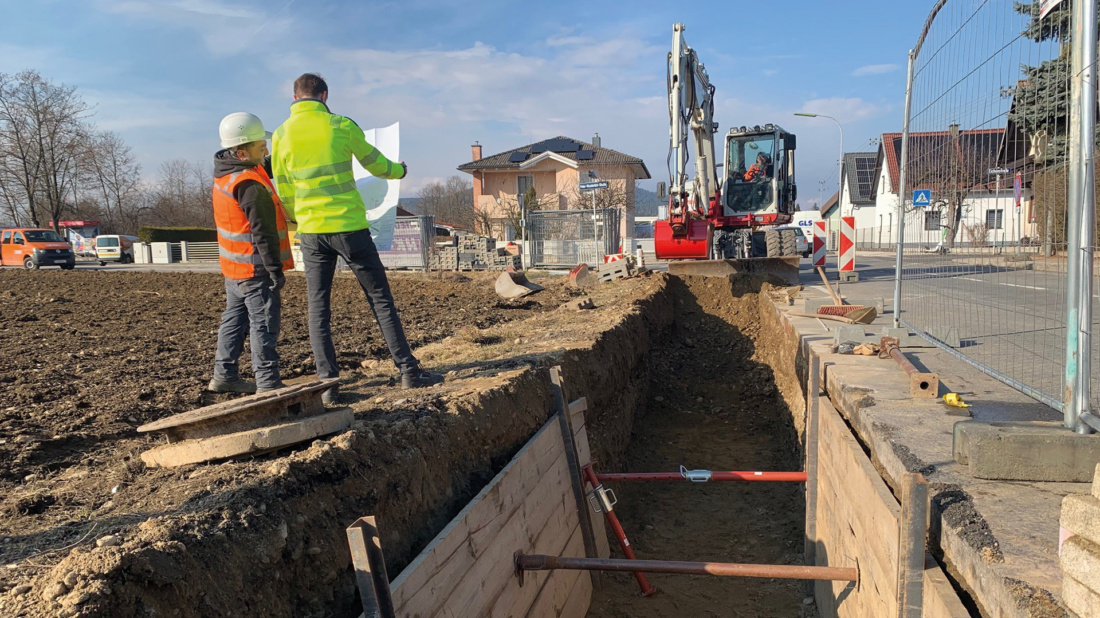 Das Fernwärmenetz in der Landeshauptstadt wird durch die Stadtwerke Klagenfurt ausgebaut. Eine der Baustellen befindet sich an der Alten Stadtgrenze.