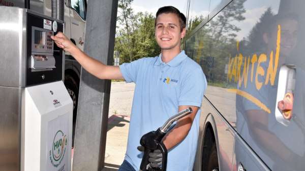 Tanken-Nachhaltig-Treibstoff-Abfaelle-Bacher-Reisen